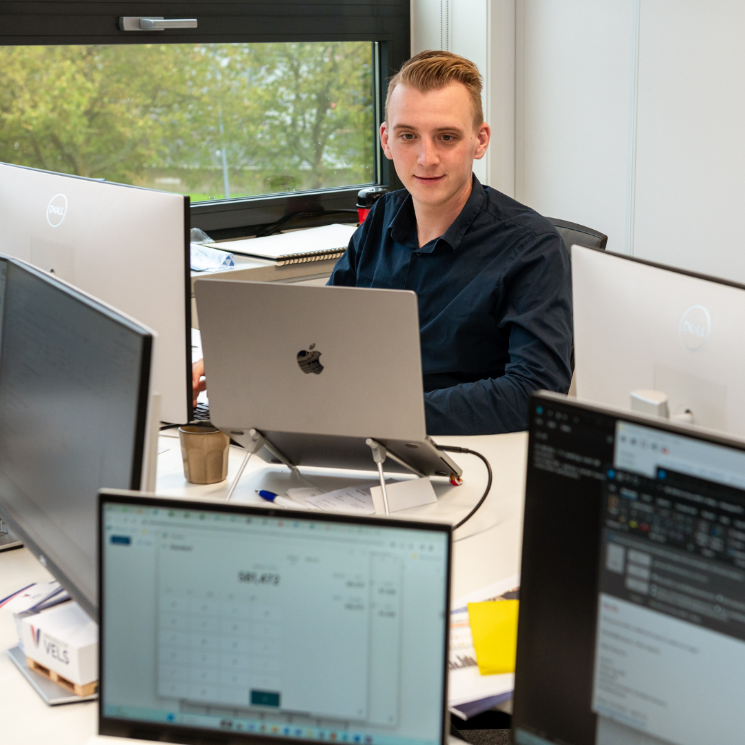 Whitney Bogaert_online marketing_wholesale by vels